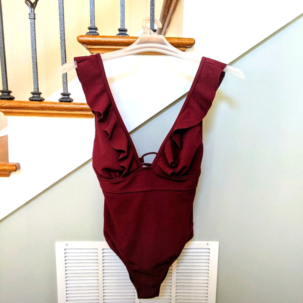 Goregous One Piece Swim Suit (M)